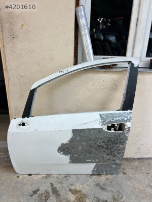 Fiat linea çıkma ön sol kapı