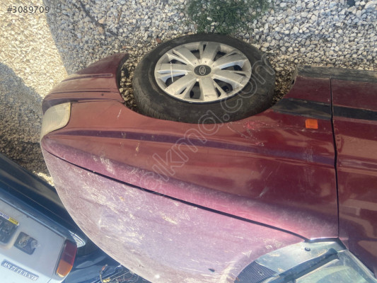 Ford Escort cl sağ ön çamurluk