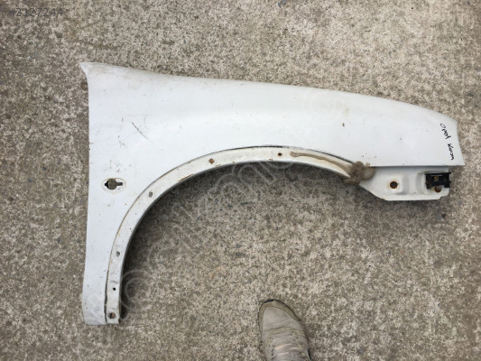 Opel Corsa Sağ Ön Çamurluk