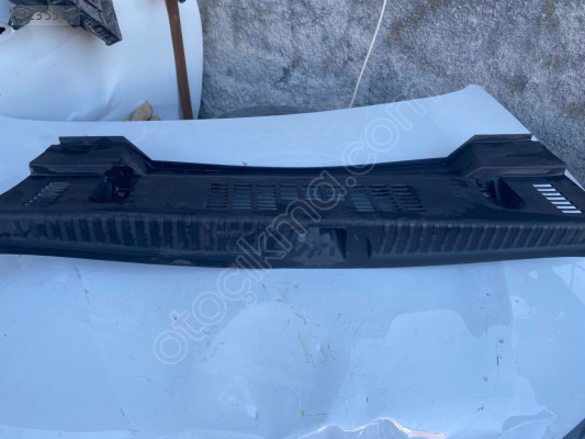 Clio 5 arka panel iç kaplama