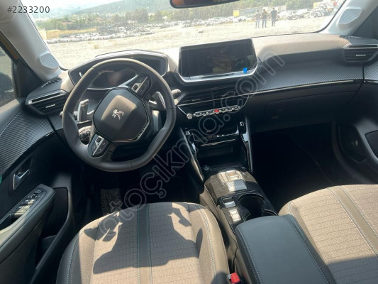 PEUGEOT 208 2021-2023 TORPİDO DOLU ORİJİNAL PEJO