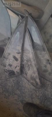 Fiat Tempra arka kelebek camı