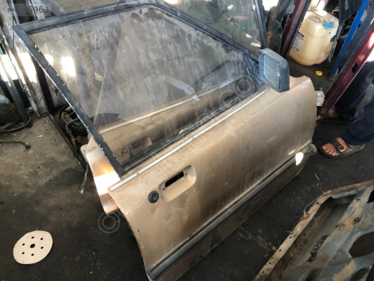 Ford Taunus Çıkma Sol Ön Kapı