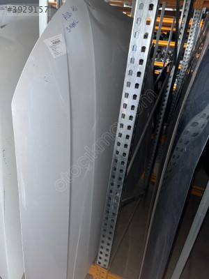 AUDİ A4 3 NESİL KAPUT ORJİNAL ÇIKMA PARÇA