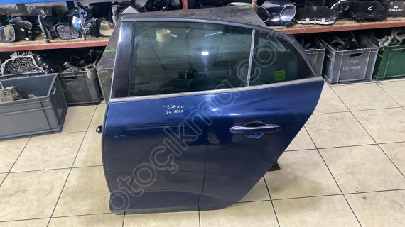 RENAULT MEGANE 4 SOL ARKA KAPI