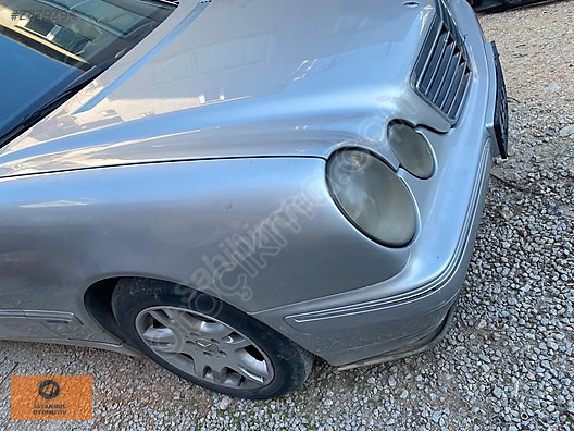 MERCEDES E270 D ORJINAL ÇIKMA SAĞ SOL ÖN ÇAMURLUK 