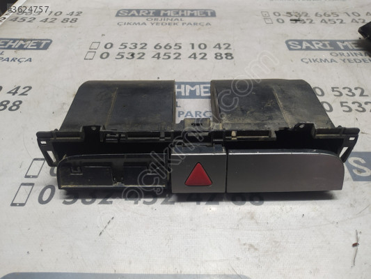 ÇIKMA VW PASSAT B6 DÖRTLÜ FLAŞÖR DÜĞMESİ KARVİZİTLİK 3C0858407