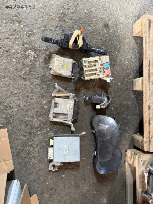 Toyota corolla 1.4 d4 motor beyni beyin seti