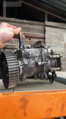 FORD TRANSİT T12 ÇIKMA MAZOT POMPASI