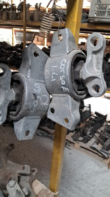 OPEL CORSA E SAG MOTOR KULAĞI.OTO ERKAN ÜNYE