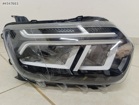 DACİA DUSTER SAĞ FAR LEDLİ ORJİNAL ÇIKMA