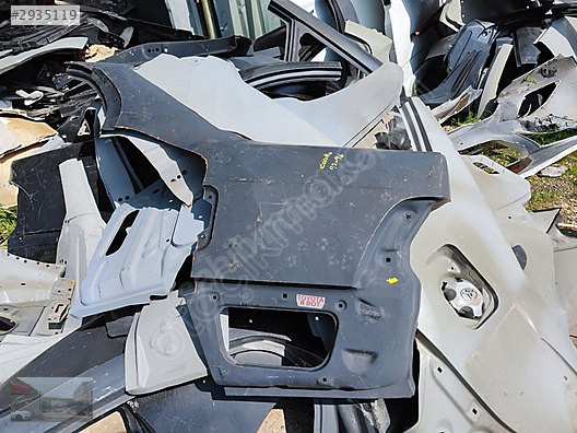 Toyota Corolla sol arka çamurluk orijinal 1992-1996