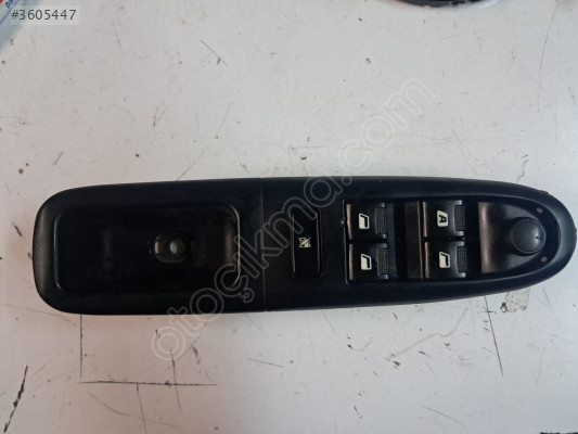 PEUGEOT 406 SOL ÖN KAPI CAM DÜĞMELERİ