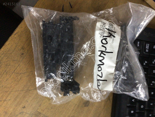 Audi A4 arka tampon braketi sağ