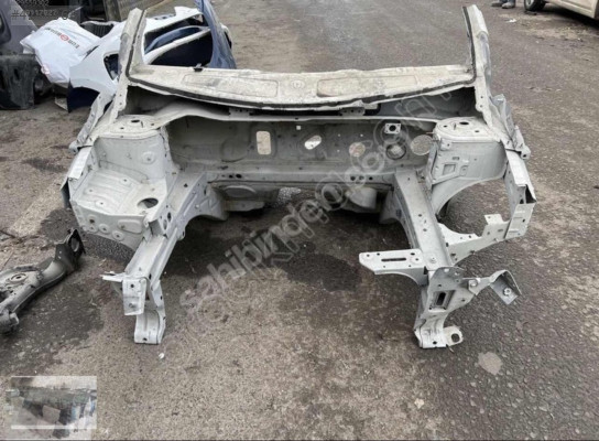 RENAULT CLİO 4 SAĞ SOL ŞASE ORJİNAL ÇIKMA