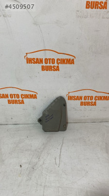 Renault kangoo sağ emniyet kemer kapağı