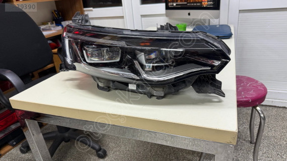 RENAULT TALİSMAN SAĞ FAR ORJİNAL ÇIKMA