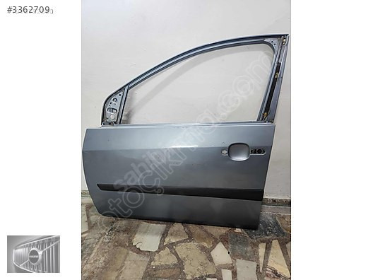 FORD FİESTA SOL ÇIKMA ORJİNAL HATASIZ BOYALI SOL ÖN KAPI