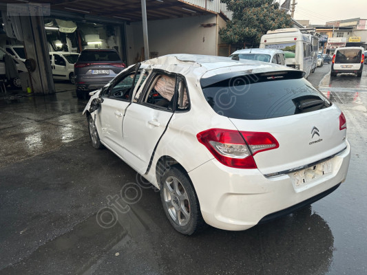 Citroen c4 sol arka çamurluk çeyrak