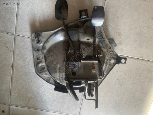 RENAULT KANGO DEBRİYAJ GAZ PEDAL SACI