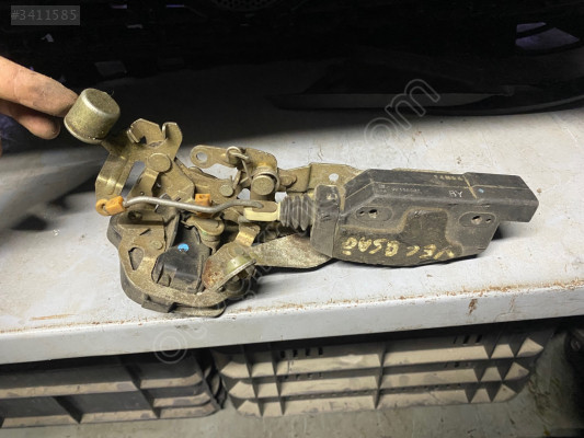 OPEL VECTRA A SAĞ ARKA KAPI KİLİDİ ÇIKMA 90503796 CANCAN OPEL