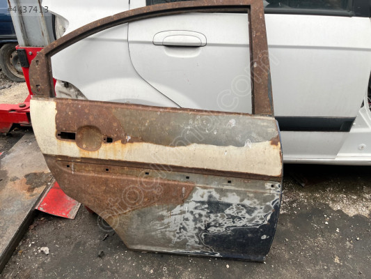 Hyundai era sağ arka kapı