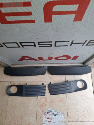 VOLKSWAGEN TRANSPORTER T5 SAĞ SOL SİS FARI ÇERÇEVESİ