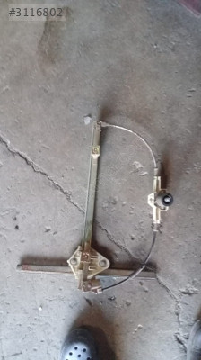 Megane 1 sağ arka cam krikosu çıkma
