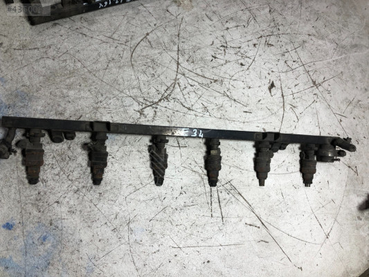 BMW E34 Enjektör Kütüğü