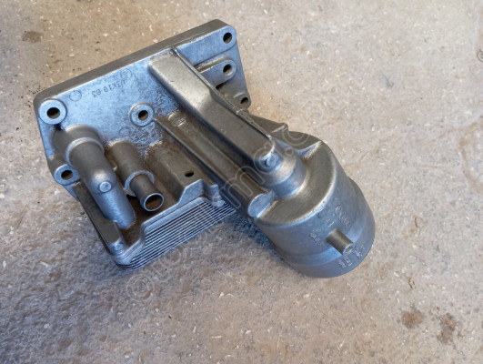 WW TRANSPORTER MOTOR YAĞ SOĞUTUCU.070115389B