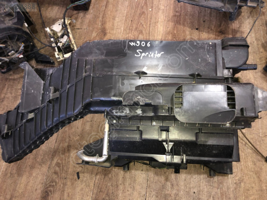 Mercedes w906 Sprinter Kalorifer Kutusu