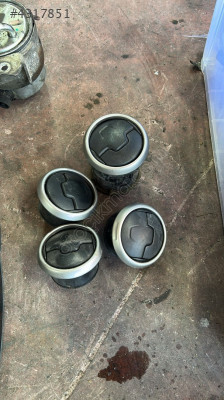 2011 NISSAN QASHQAİ ÇIKMA ORJİNAL ÜFLEME IZGARALARI