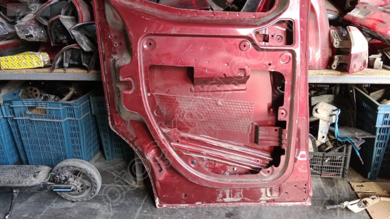 Fiat Fiorino sol sürgülü kapı orijinal