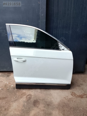 Volkswagen T-Roc sağ ön kapı çıkma orjinal hatasız sökme