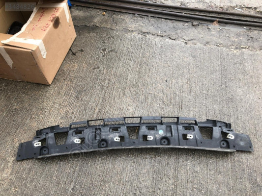 BMW 3 SERİSİ G20 ÖN TAMPON ORTA BRAKET 51118072545