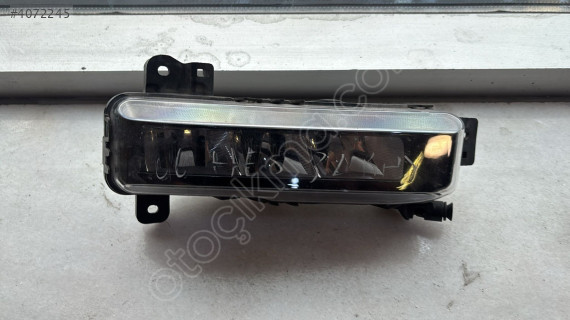 BMW 1 SERİ F40 SAĞ SİS FARI 11321120000