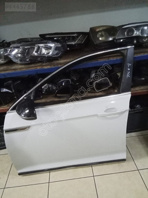 VOLKSWAGEN PASSAT B8 SOL ÖN KAPI