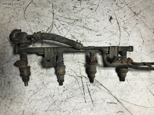 Mazda MX-3 1.6 1992-1995 Enjektör Kütüğü