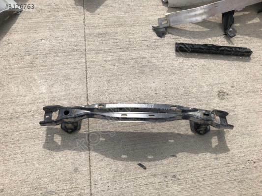 BMW 3 SERİ F30 ARKA TAMPON DEMİRİ 007256927093