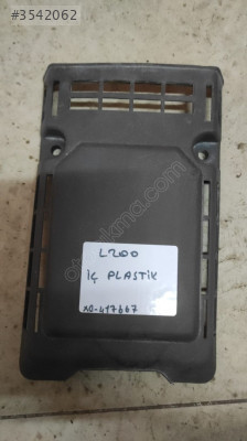 L200 İC PLASTİK XB417667