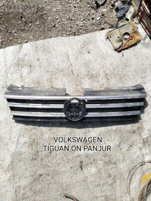 VOLKSWAGEN TİGUAN ORJİNAL ÖN PANJUR AZ HASARLI 2016-2020