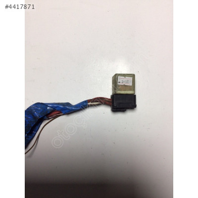 Mercedes E Serisi Kapı Cam Kontrol Rolesi 0015427819