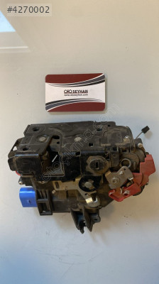7L0839015 vw jetta 2006-2011 sol arka kapı kilidi