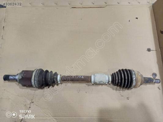 RENAULT CLIO 4 SAĞ AKS ORIJINAL ÇIKMA
