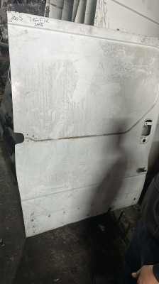 RENAULT TRAFİC SAĞ SÜRGÜ KAPI KONUK OTO
