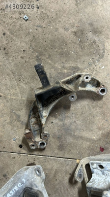 2016 RENAULT MEGANE 3 ÇIKMA ORJİNAL ŞANZIMAN KULAGI