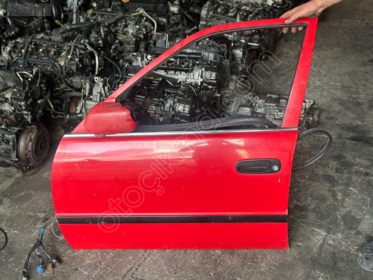 99 TOYOTA COROLLA SOL ÖN KAPI ORJİNAL