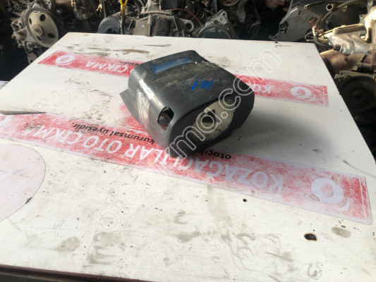 TOYOTA COROLLA AE101 DİREKSİYON ALT ÜST KAPAĞI