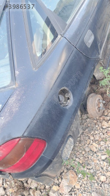 OPEL ASTRA F SEDAN SAĞ ARKA ÇAMURLUK KESME.OTO ERKAN ÜNYE