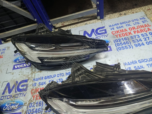 VOLVO S60 SAĞ FAR ORJİNAL ÇIKMA 2018/23